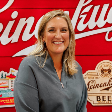 Jennifer Hensley Leinie Lodge Manager