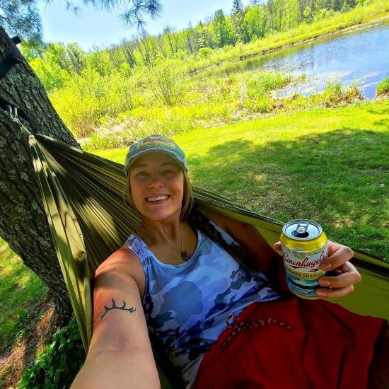 Just hangin’ around the park with Summer Shandy on #NationalHammockDay 

📸: @brookewebb.19